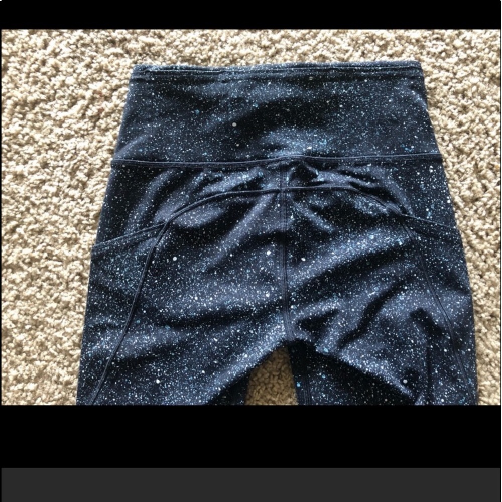 Lululemon 3/4 yoga pants . NWOT never worn